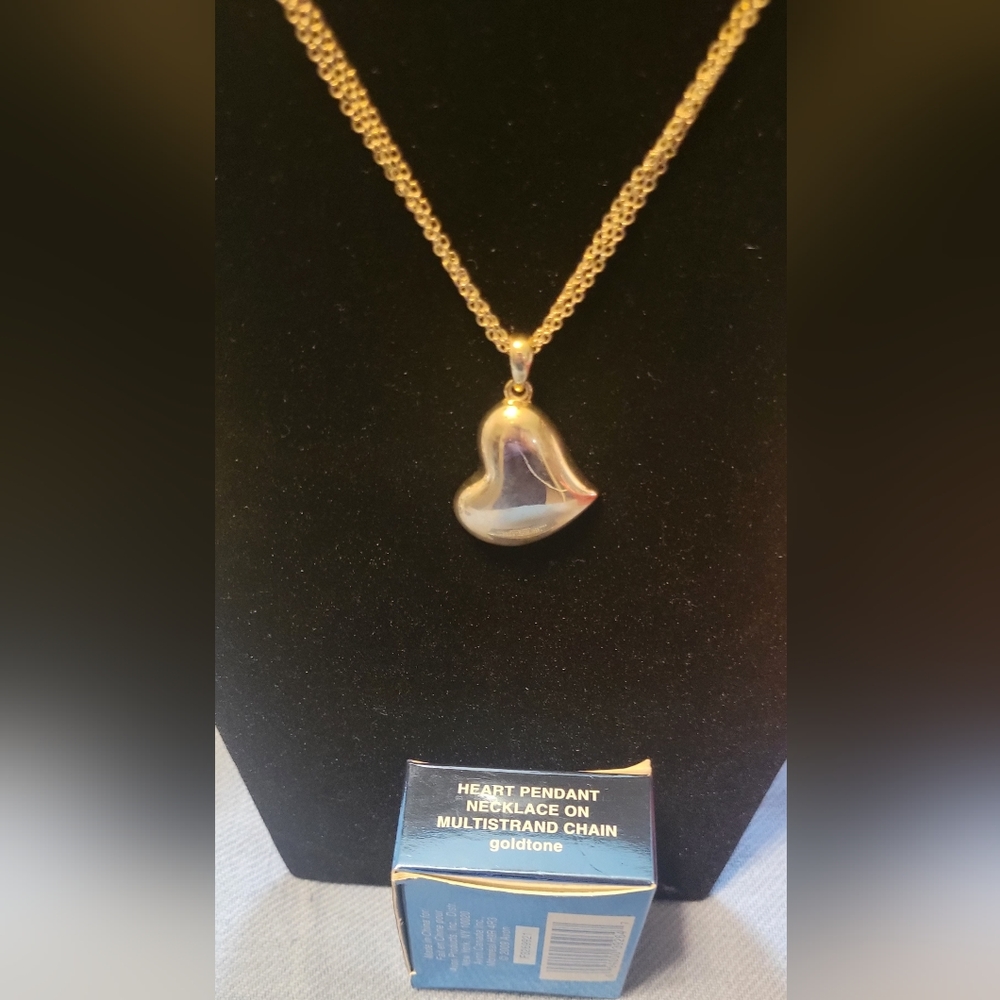 Avon Heart Necklace